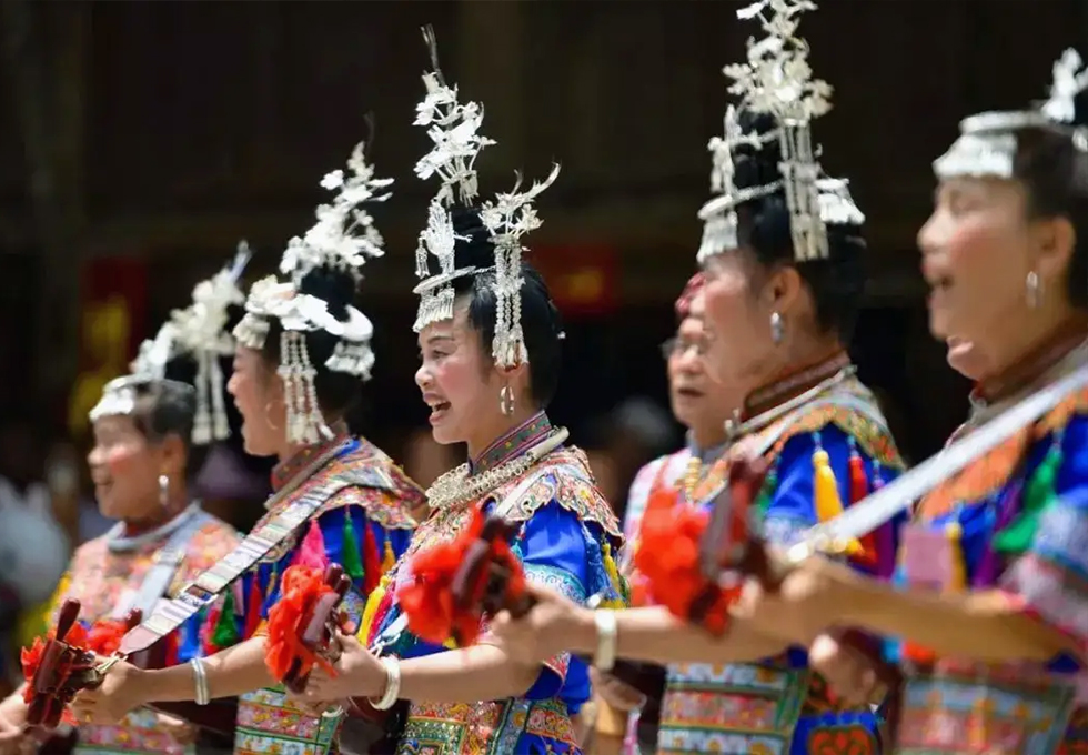 Dong Ethnic Women