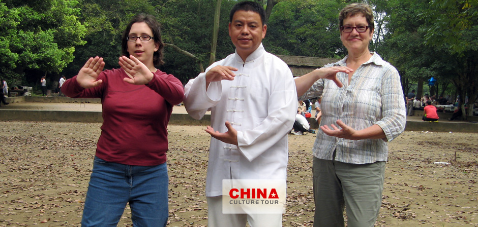 Morning Tai Chi Lesson