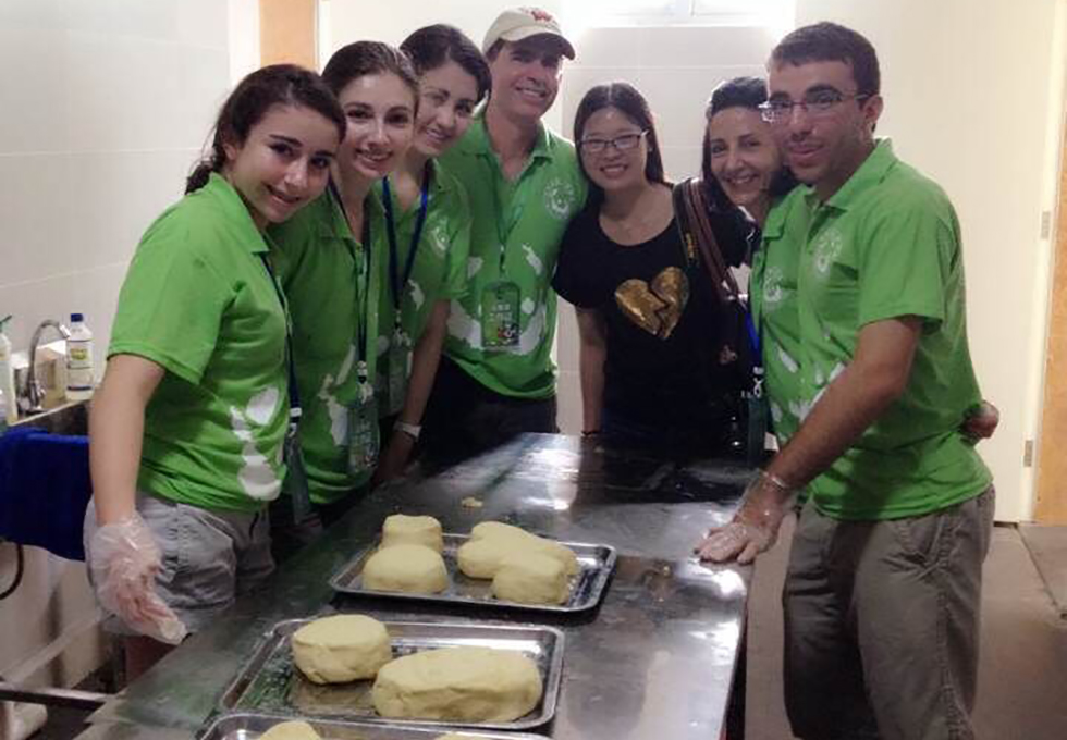 Panda Volunteer