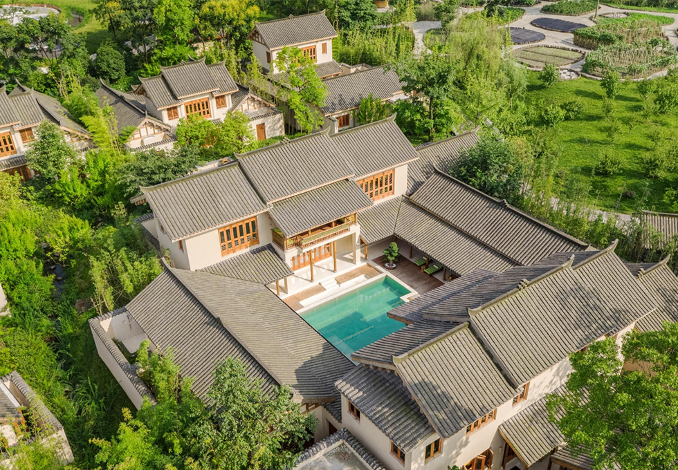SIX SENSES
