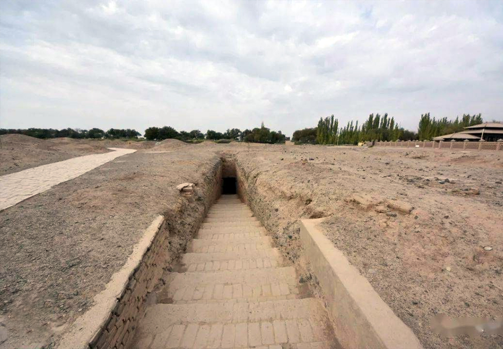 Astana Tombs