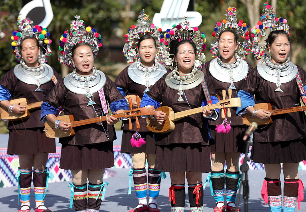 Sanjiang Dong Ethni Minority