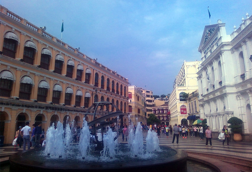 Senado Square