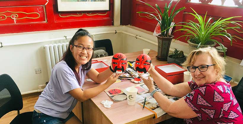 painting Peking Opera masks